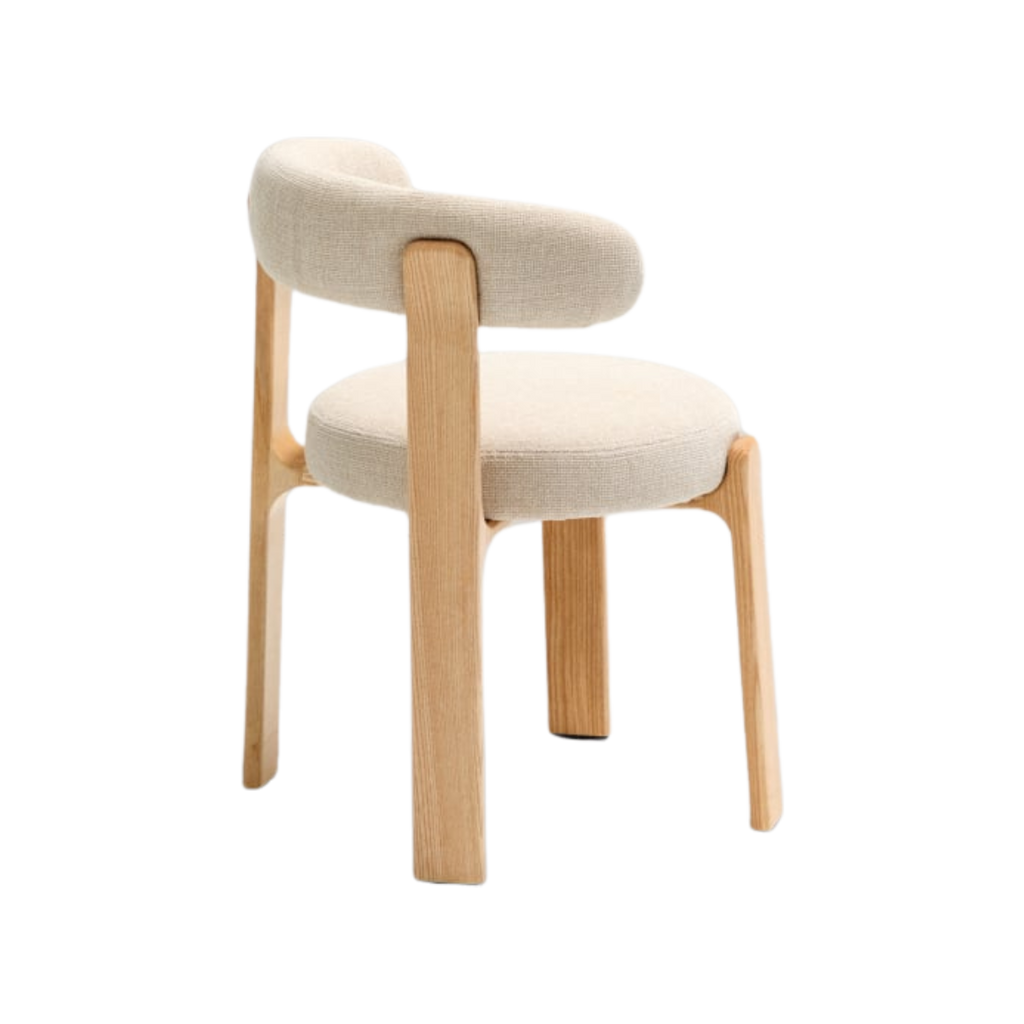 Silla Sean chenille beige de madera enchape fresno